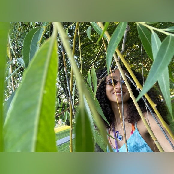 Posher: Alisa - Picture 2 of 2